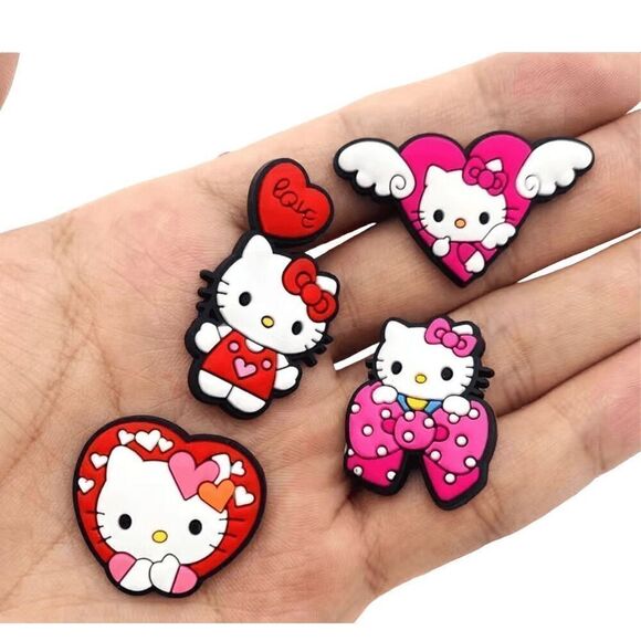 6 Hello Kitty random shoe charms - Picture 2 of 10